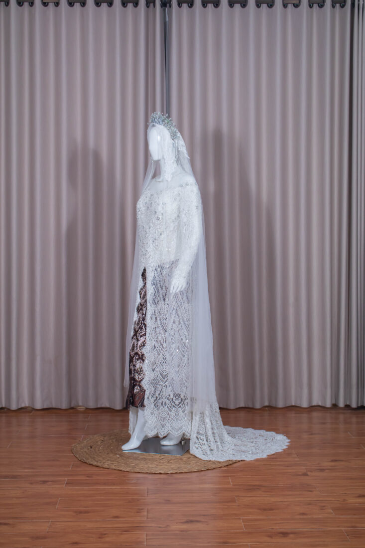 Kebaya Akad Putih Adine