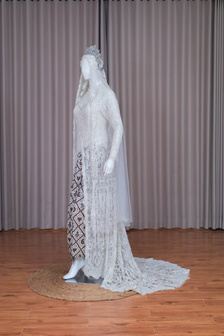 Kebaya Putih Sabita Ira