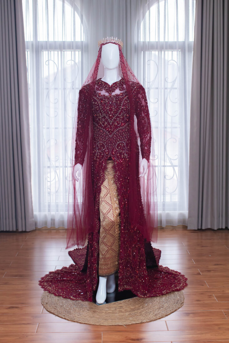 Kebaya Maroon Adine